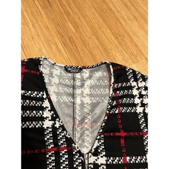 Shein Sz XL Black red and white plaid zip up popover top zip Jacket holiday Work - Picture 4 of 10